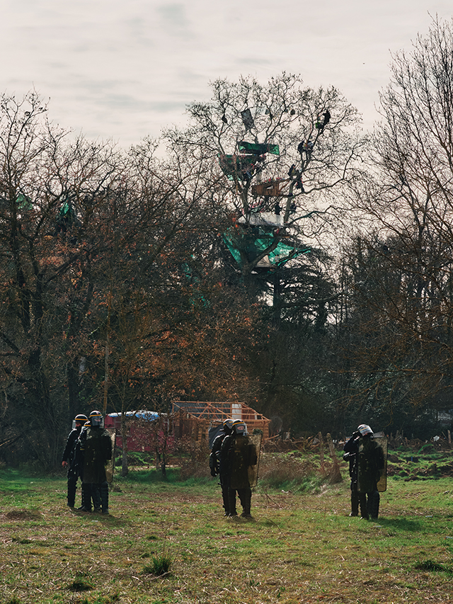 Résurgence • épisode 5 : Le siège • La série photographique racontée par Alexis Pichot